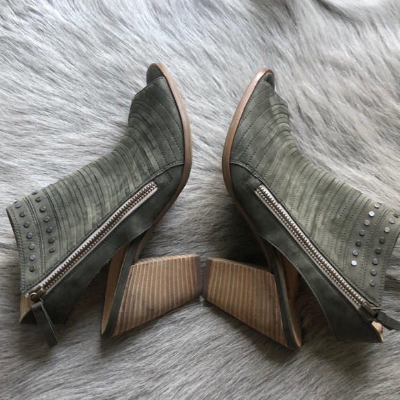 New Paul Green Sydney Studded Sandals 7 9.5 - Picture 5 of 7